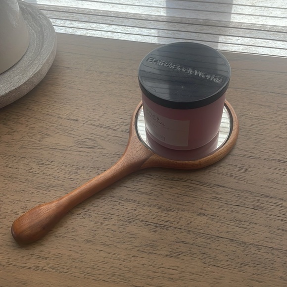 Vintage Solid Wood Handheld Mirror - Picture 6 of 6